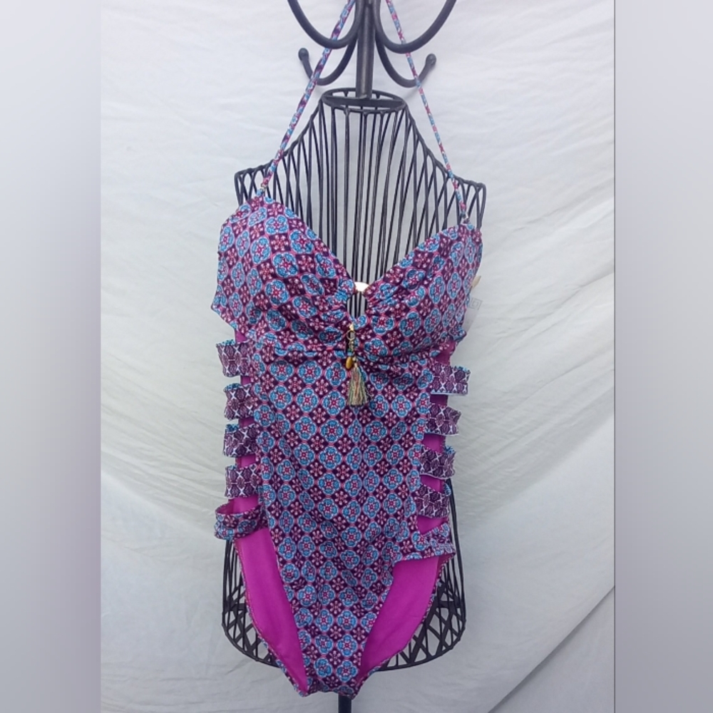 Liz claiborne size 14 swim suit